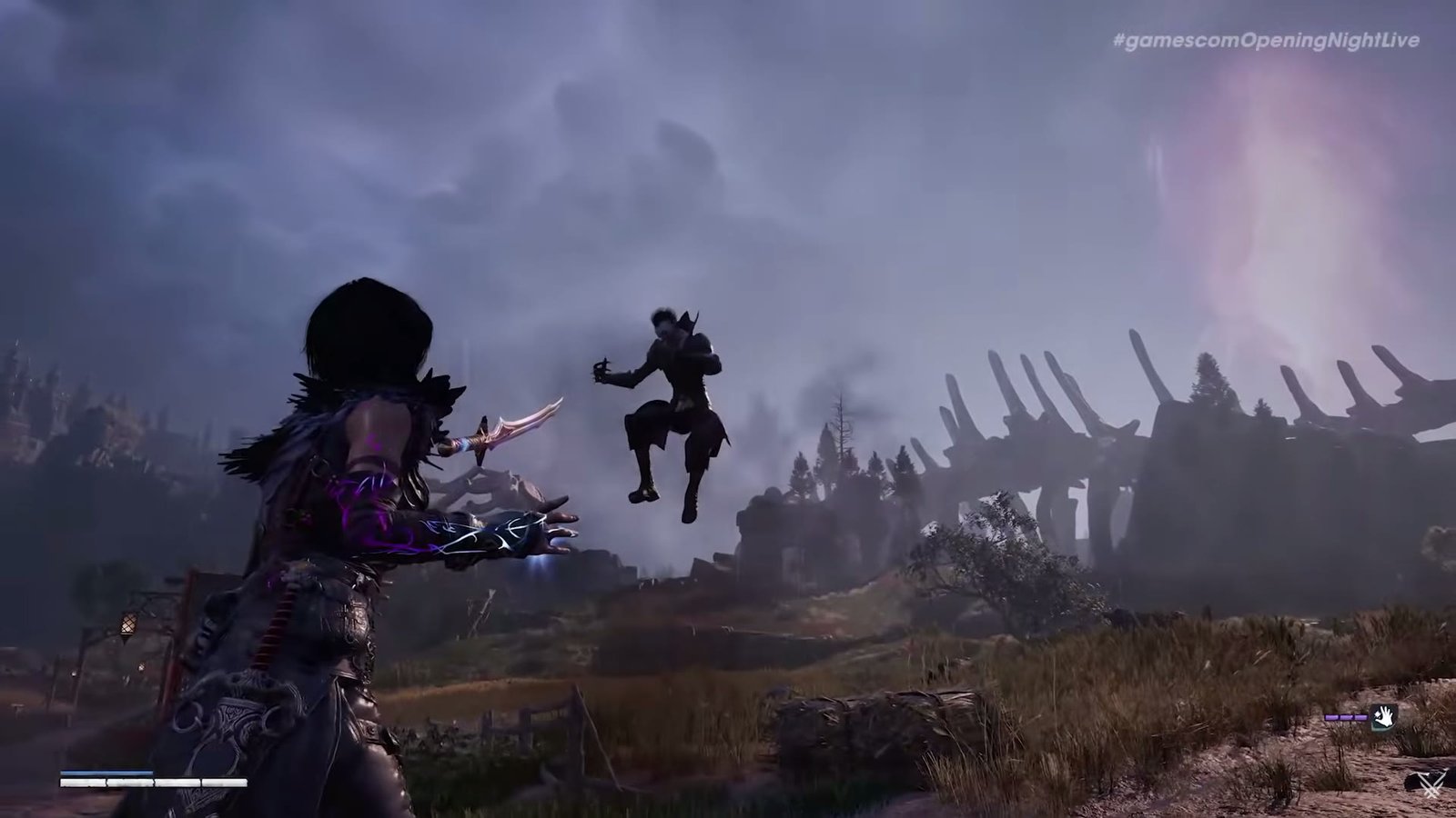 Kaatri in combat in Darkon, in Warlock: Dungeons & Dragons